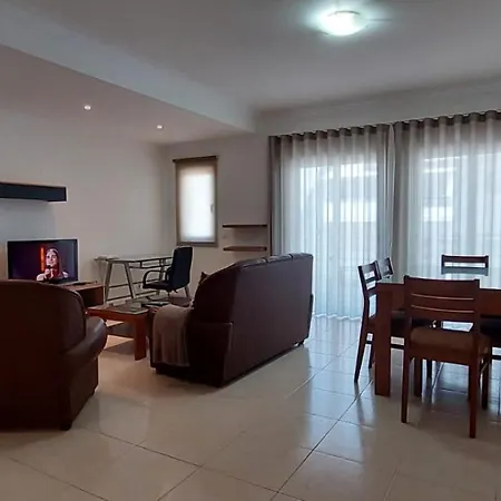 Almedina Apartment
