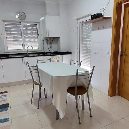 Almedina Apartment *