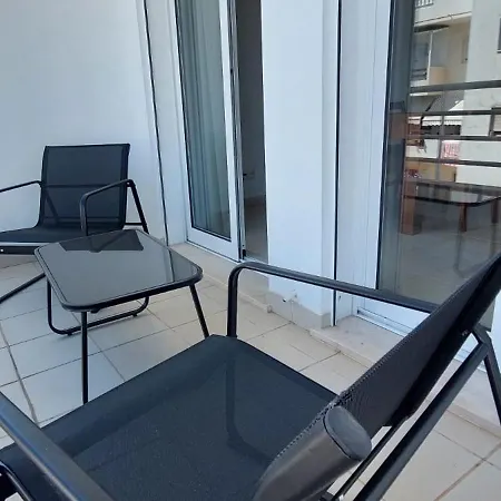 Almedina Apartment *