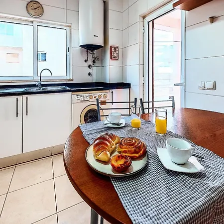 Almedina Apartament